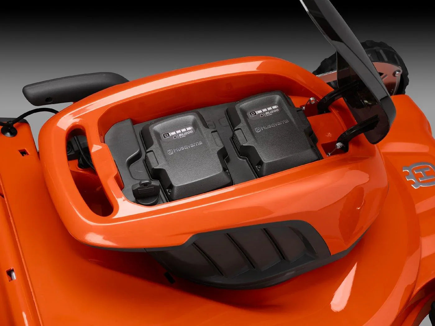 Husqvarna_LC_251i_Detail_41786_1800x1800.webp